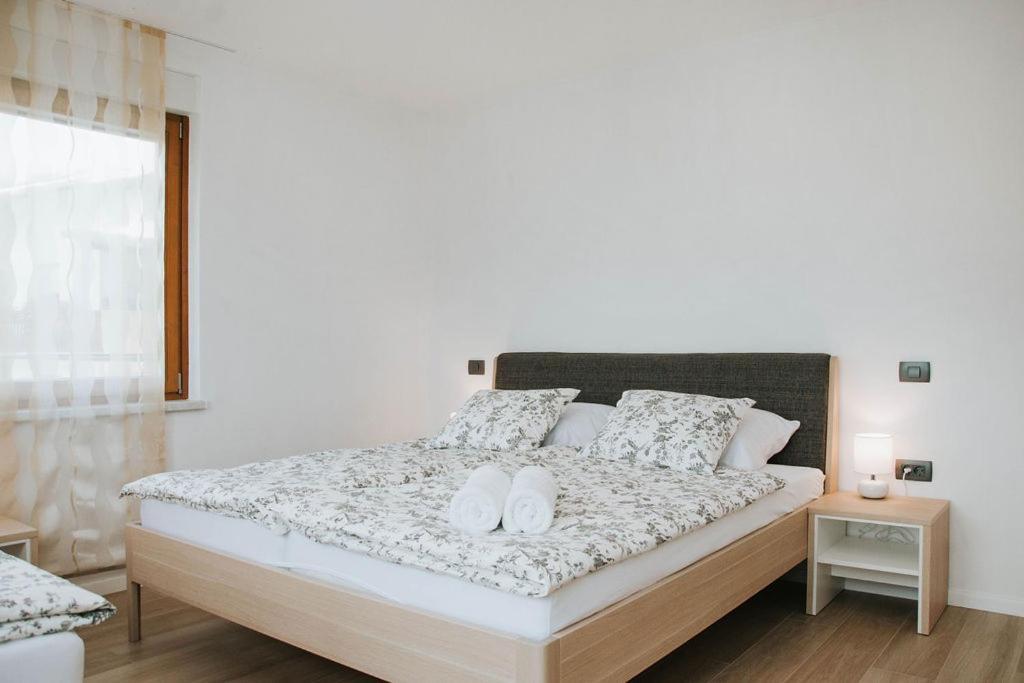 Apartmaji Ursic Kobarid Buitenkant foto