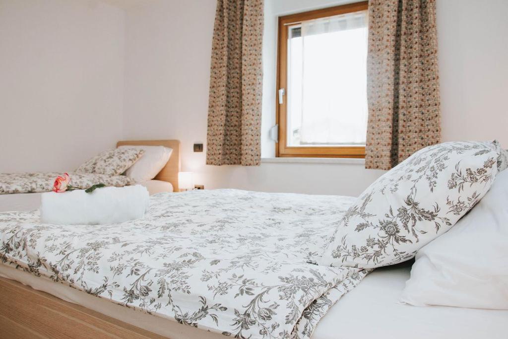 Apartmaji Ursic Kobarid Buitenkant foto